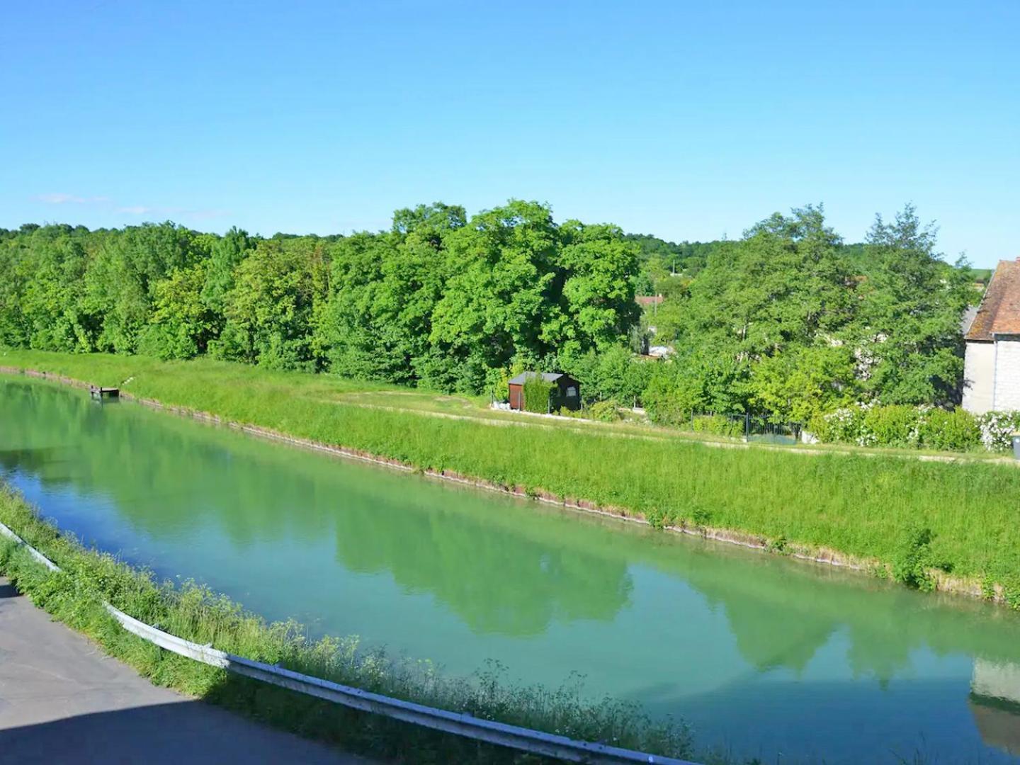 Grand T2 Renove - Bord Du Canal - Commerces A Pied Moret-sur-Loing Exteriör bild